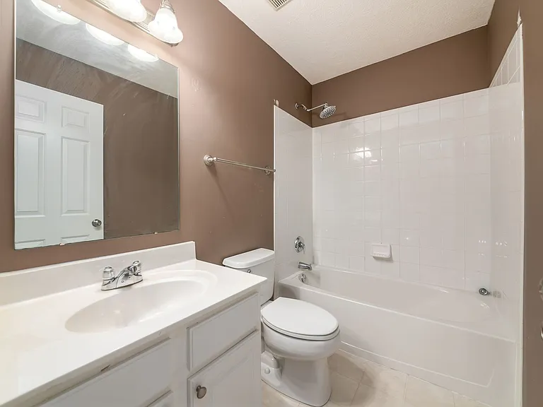 8607 Clover Glade Dr — Photo 30