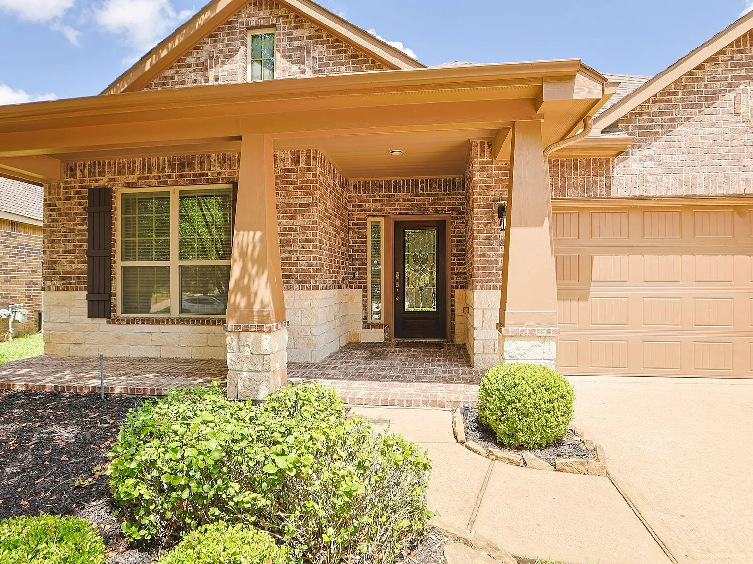 3 bed, 2.5 bath, 2335 sqft, $3,000 — Photo 4