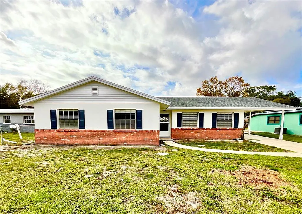 4 bed, 2.0 bath, 1500 sqft, $2,500 — Photo 1