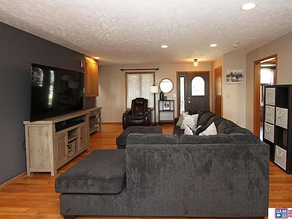 4th image of 2227 Westwood Dr