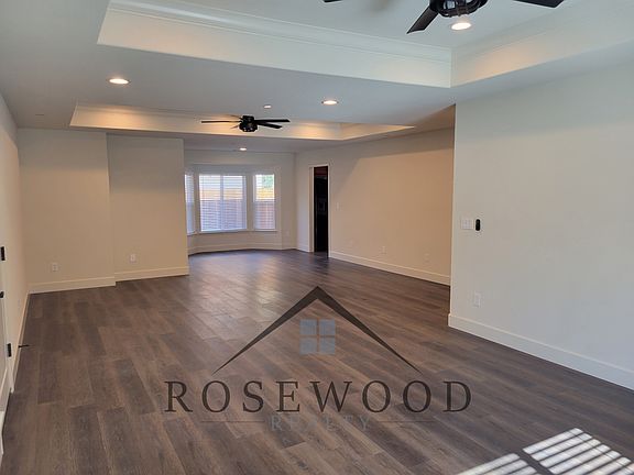 2nd image of 208 N Grant Ave