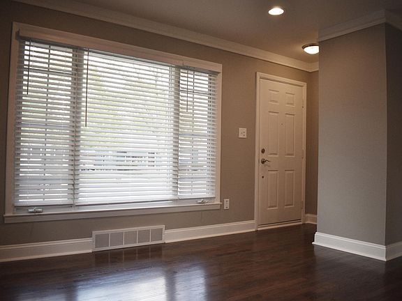 3rd image of 4503 Sedgemoor Ave