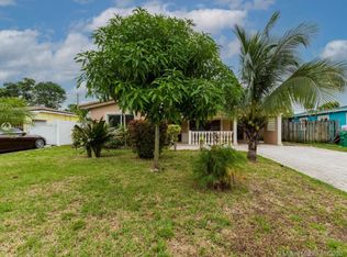 7510 Juniper St, Hollywood, FL 33023