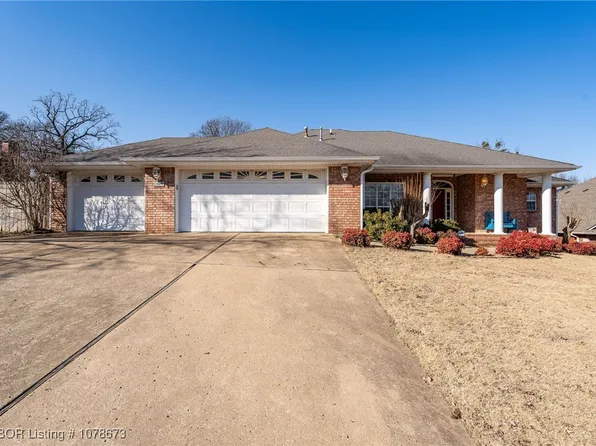 1709 Crested Butte Cir, Van Buren, AR 72956