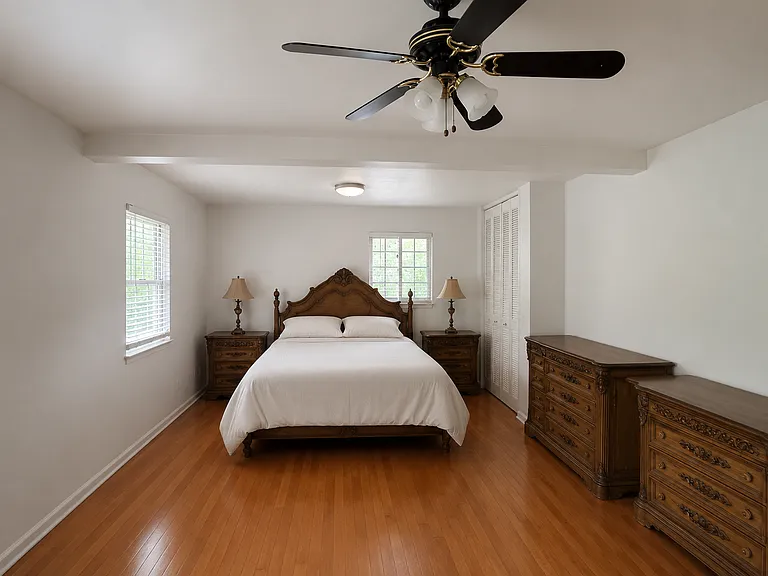 222 Schilling St — Photo 8