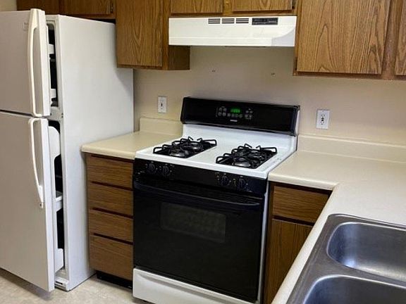 4th image of 9609B Missouri St