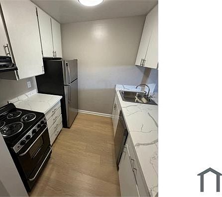 1st image of 120 San Lorenzo Blvd APT 3