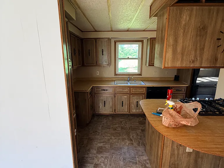 75090 Van Dyke Ave — Photo 19