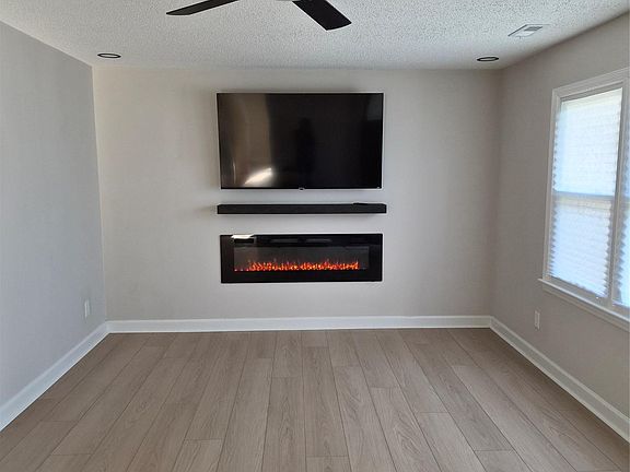 2nd image of 421 Nixon Rd
