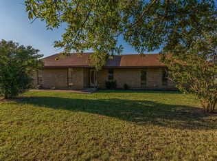 1972 Smith Oak Rd, Sherman, TX 75090