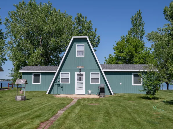 993 S Lakeview St, Dawson, ND 58428