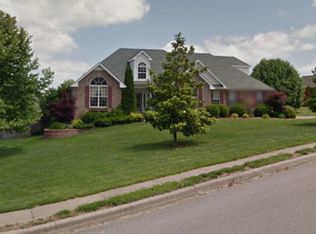 3135 Southpoint Dr, Clarksville, TN 37043