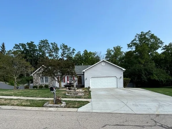 223 Orchard Hill Dr, West Carrollton, OH 45449