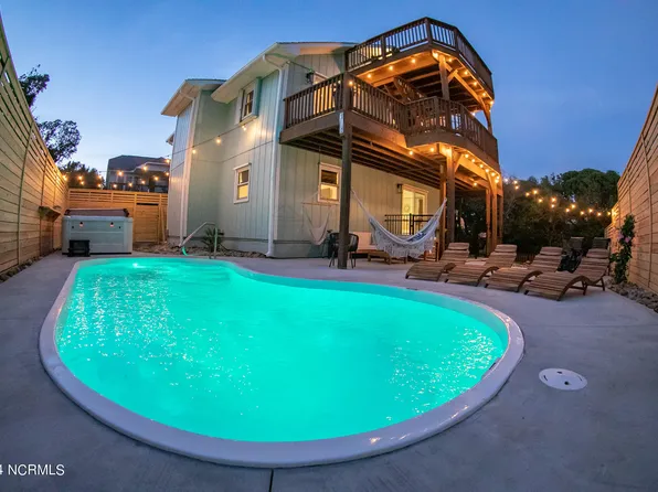 105 Live Oak Street, Emerald Isle, NC 28594