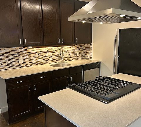 2nd image of 3508 Southridge Dr #B