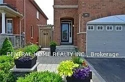 29 Aikenhead Ave — Photo 2