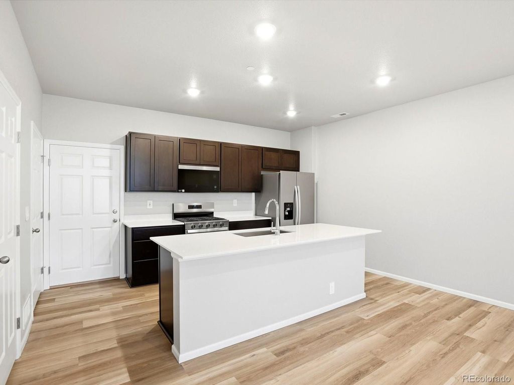 1596 Riverplace Drive #4