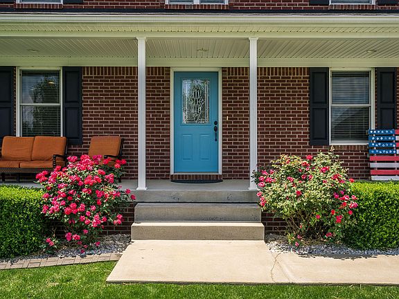 4th image of 171 Wood Rock Ct