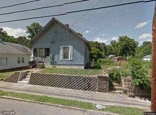 1211 E 22nd St, Winston Salem, NC 27105