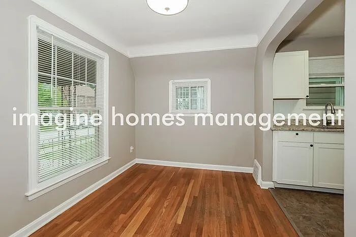 2080 Olive Ave — Photo 5