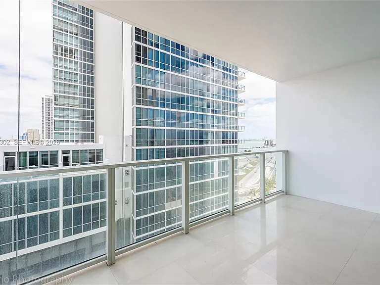 1040 Biscayne Blvd #1205 — Photo 19