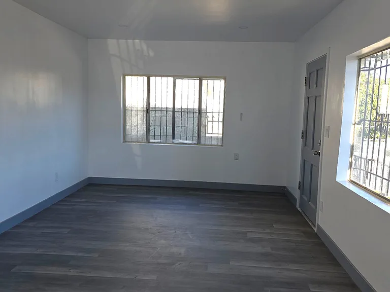 4539 Arlington Ave — Photo 10