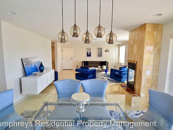 3rd image of 440 Pearl St #201