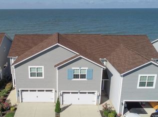 110 Larimar Dr, Eastlake, OH 44095