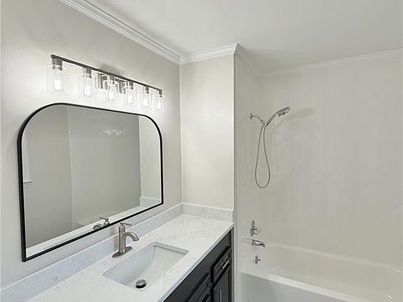 5th image of 133 Columbine Dr APT 118