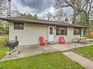 N7005 W Pine Lake Rd, Wild Rose, WI 54984