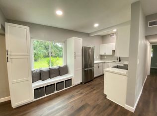 2433 Willow Ave, Sanford, FL 32771