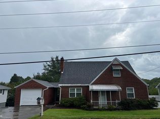 1574 Mary Lou Retton Dr, Fairmont, WV