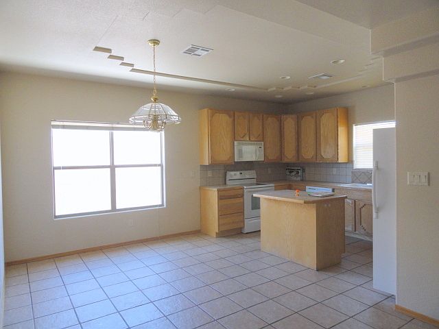 1st image of 3644 Ironwood Dr