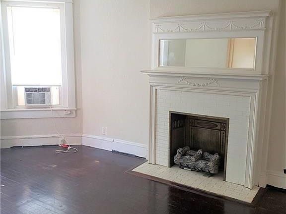 2nd image of 1215 Colonial Ave #2