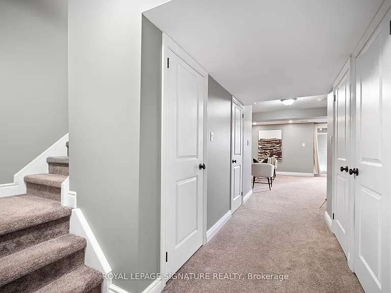 61 Thames Way — Photo 38