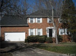 3041 Oakcroft Dr, Matthews, NC 28105