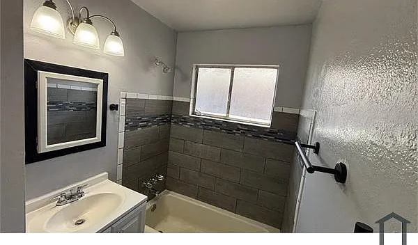 3148 E Nevada Ave — Photo 5