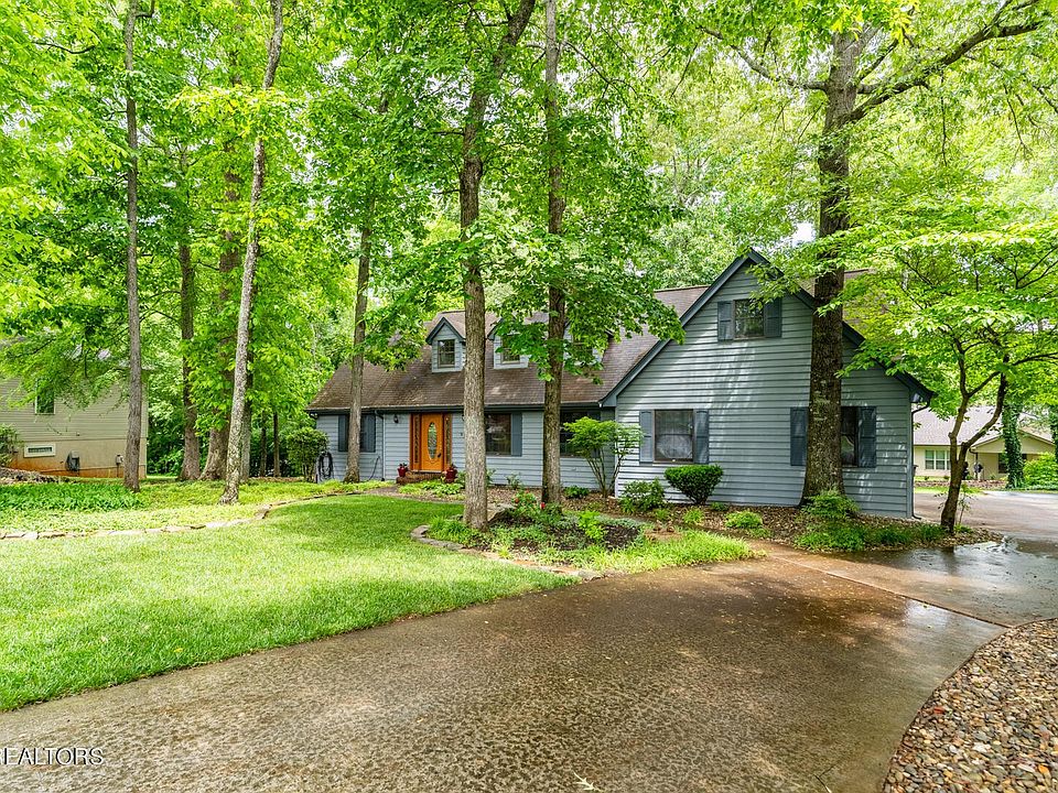 1st image of 225 Saligugi Cir