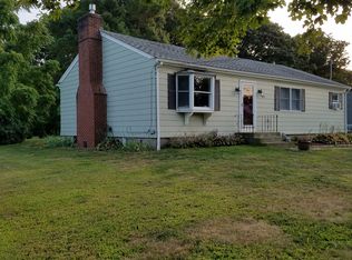 22 Calef Ave, Swansea, MA 02777