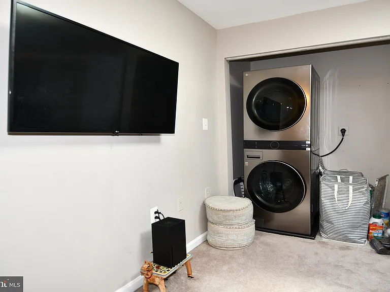5121 Travis Edward Way #J — Photo 21