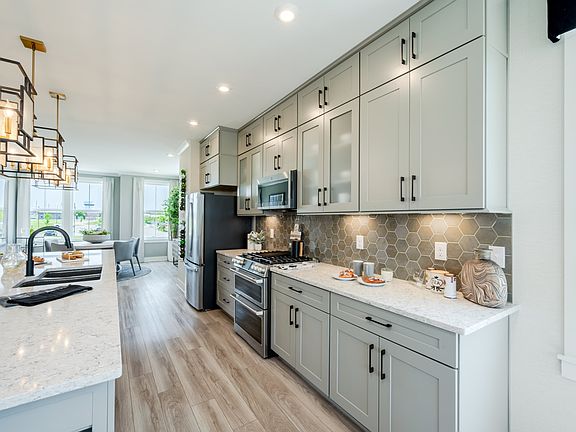 7th image of this home