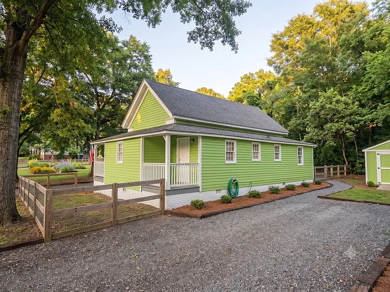 725 Williams St — Photo 2