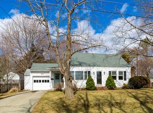 9 Fairfield Dr, Hampton, NH 03842