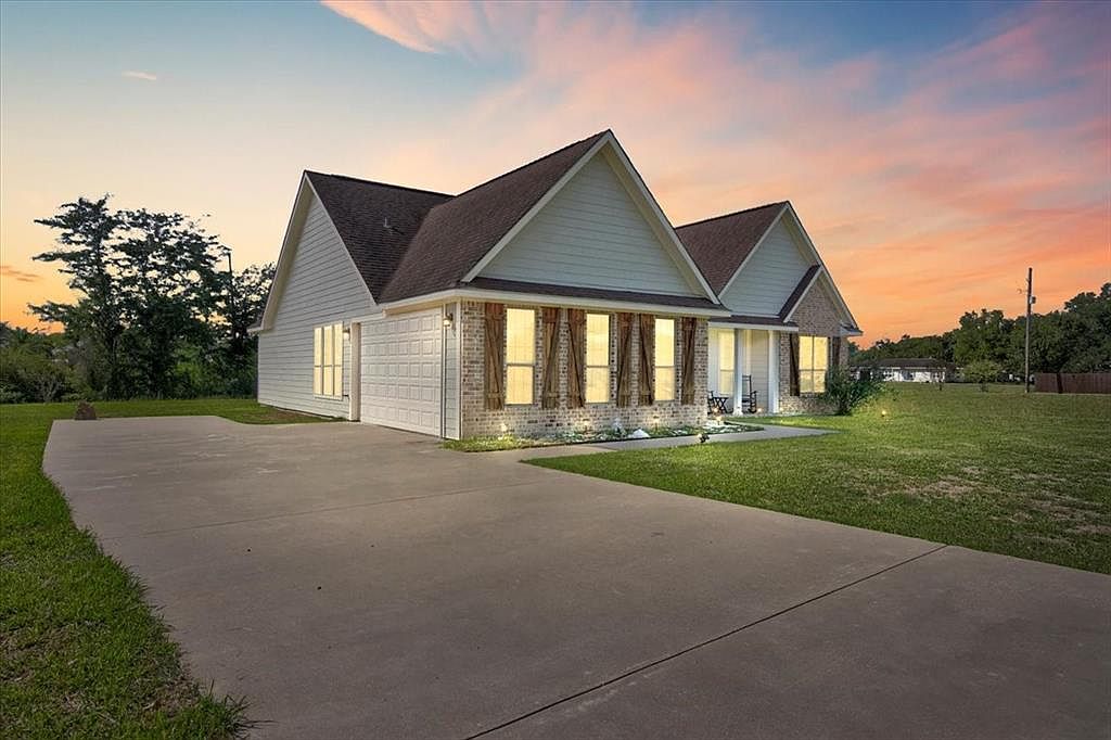 412 Tower Ave, Anahuac, TX 77514 MLS 57858015 Zillow