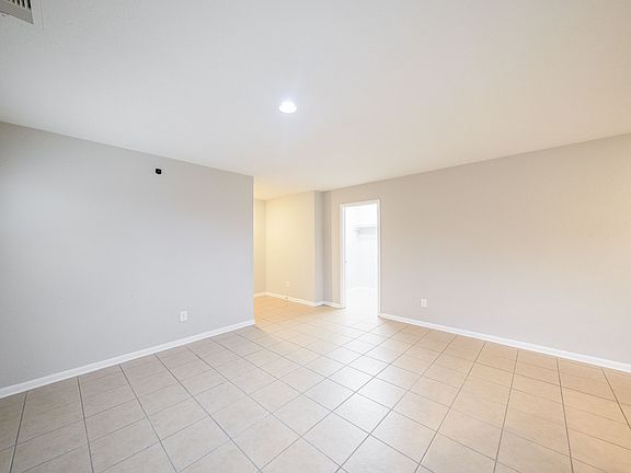 5th image of 22523 Lavender Knoll Ln