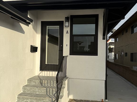 2nd image of 227 Avenida Serra APT A