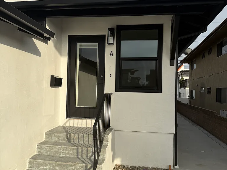 227 Avenida Serra #A — Photo 2