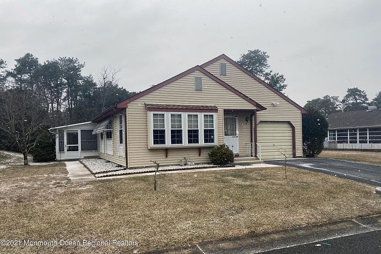 1st image of 37 Easton Dr #61