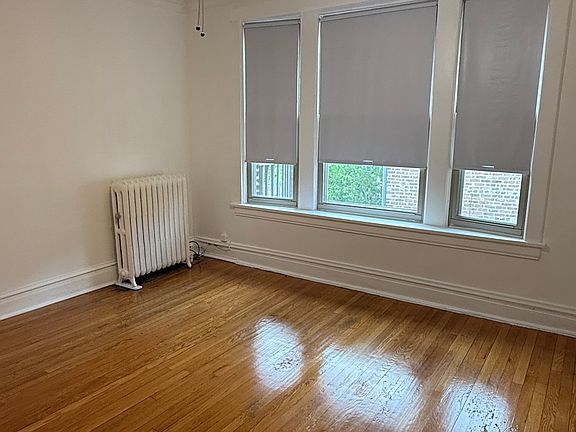 3rd image of 1118 E 67th St #3