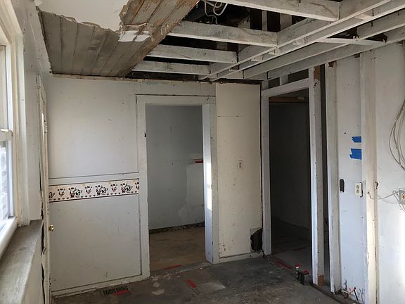 4th image of 532-32 W Franklin St